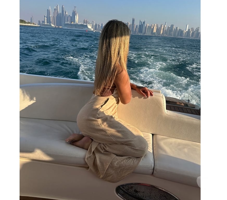 Trans Escorts Surrey Epsom and Ewell - Photos for Amanda Hot Brazilian