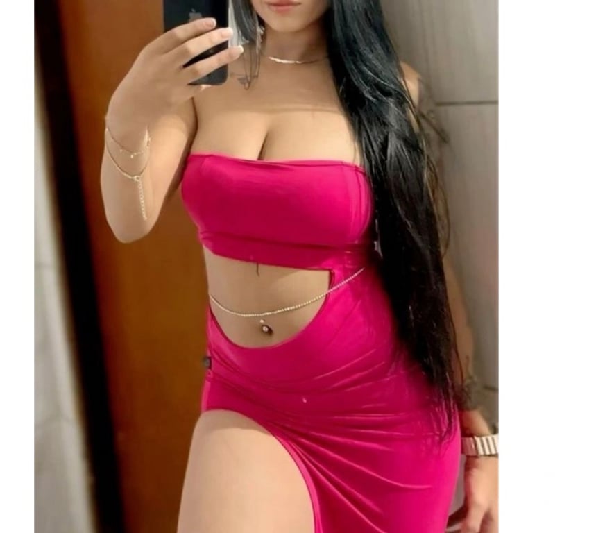 Escorts West London Hillingdon - Photos for 🇧🇷🍑Cássia big Boobs big Ass🍑🇧🇷