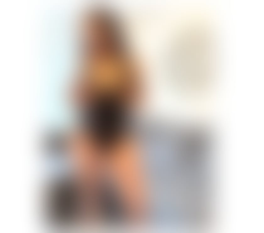 Escorts Hampshire Portsmouth - Photos for Emma huge natural boobs 40c outcalls real few days here xx