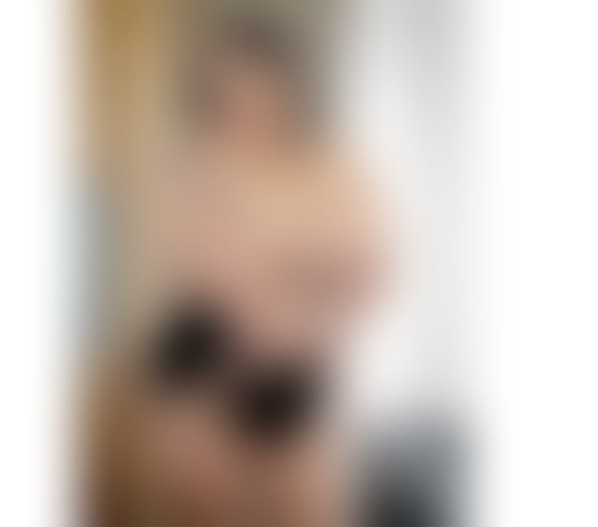 Escorts Hampshire Southampton - Photos for Emma huge natural boobs 40c outcalls real few days here xx