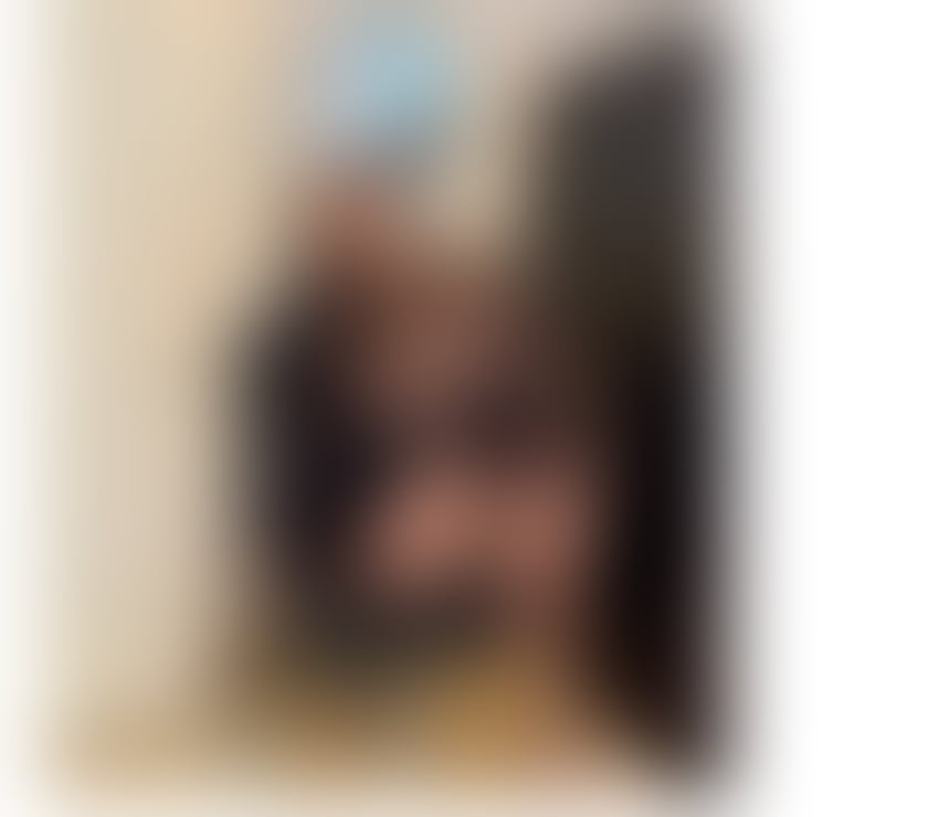 Escorts Hampshire Southampton - Photos for Emma huge natural boobs 40c outcalls real few days here xx