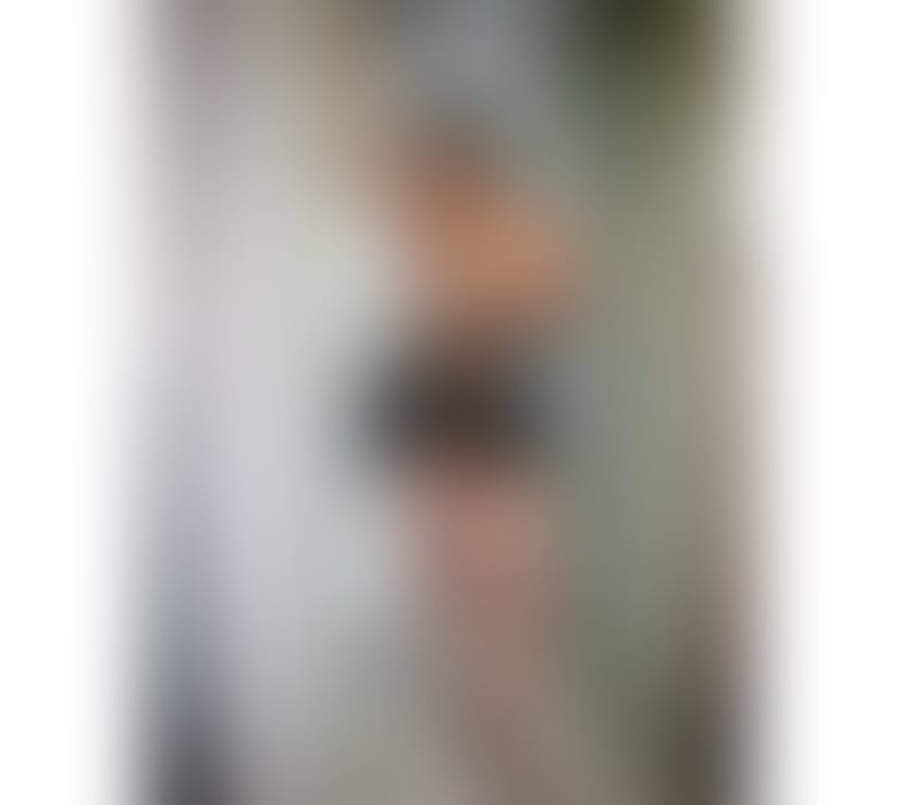 Escorts Hampshire Southampton - Photos for Emma huge natural boobs 40c outcalls real few days here xx