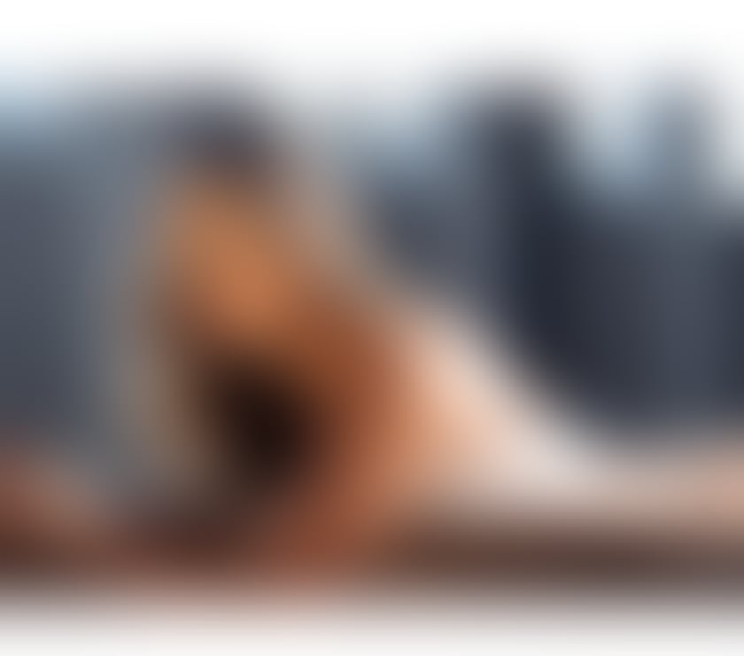 PETITE BLONDE GIRL 💋🔥 PARTY A NIGHT 🍸