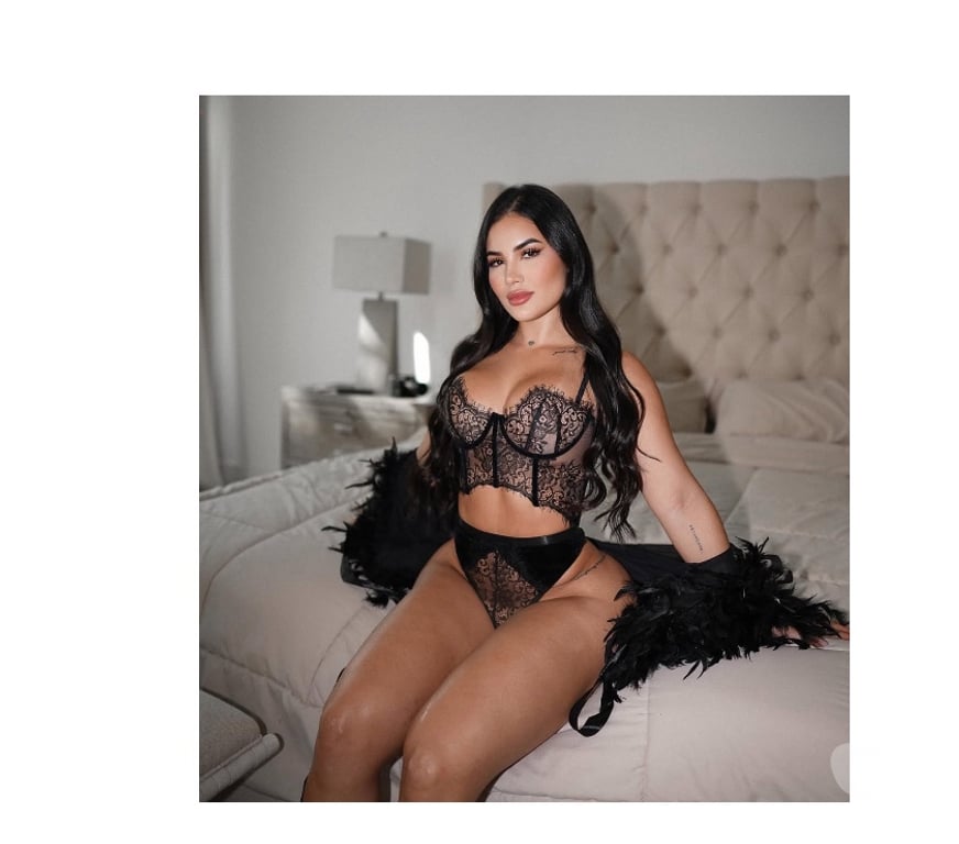 Escorts Hampshire Portsmouth - Photos for BRUNETTE BIG BIG BUM🇧🇷🍾🎉🥂🎊