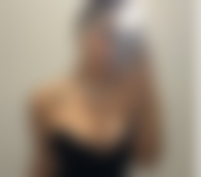 Escorts South West London Richmond upon Thames - Photos for Modern Golden Touch ✨✨❣️❣️