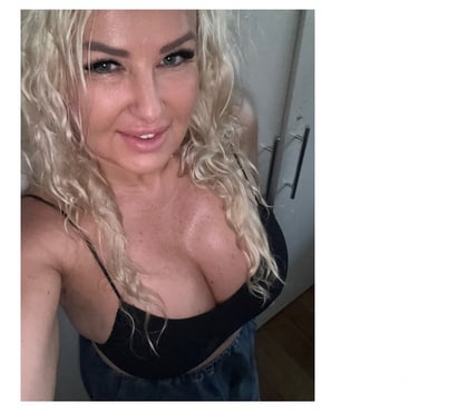 Escorts and Massages Three Bridges Crawley - Photos for Polish Pie Pandora in Crawley!Mature,well experienced