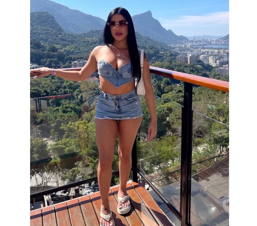 Escorts West London Hillingdon - Photos for Bruna Brazilian🇧🇷big boobs big ass 🇧🇷