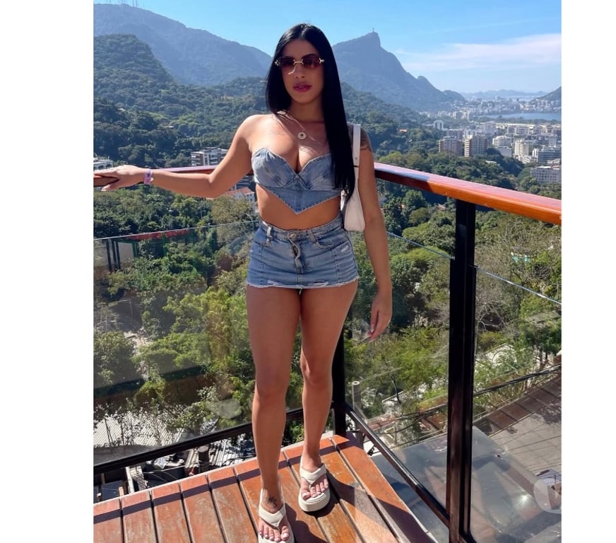 Escorts West London Hillingdon - Photos for Bruna Brazilian🇧🇷big boobs big ass 🇧🇷