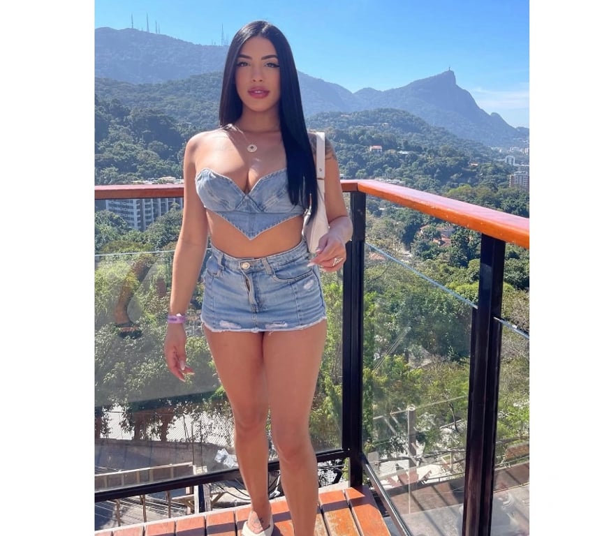 Escorts West London Hillingdon - Photos for Bruna Brazilian🇧🇷big boobs big ass 🇧🇷