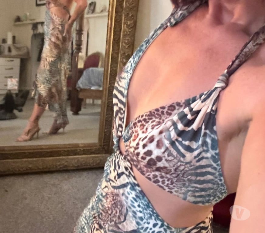 Escorts Norfolk King's Lynn and West Norfolk - Photos for Sammi independent English escort offering pure escapism