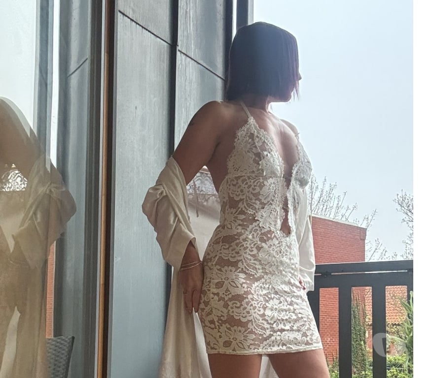 Escorts Norfolk King's Lynn and West Norfolk - Photos for Sammi independent English escort offering pure escapism