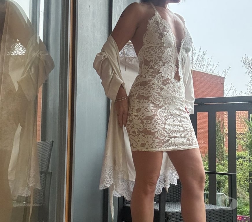 Escorts Norfolk King's Lynn and West Norfolk - Photos for Sammi independent English escort offering pure escapism