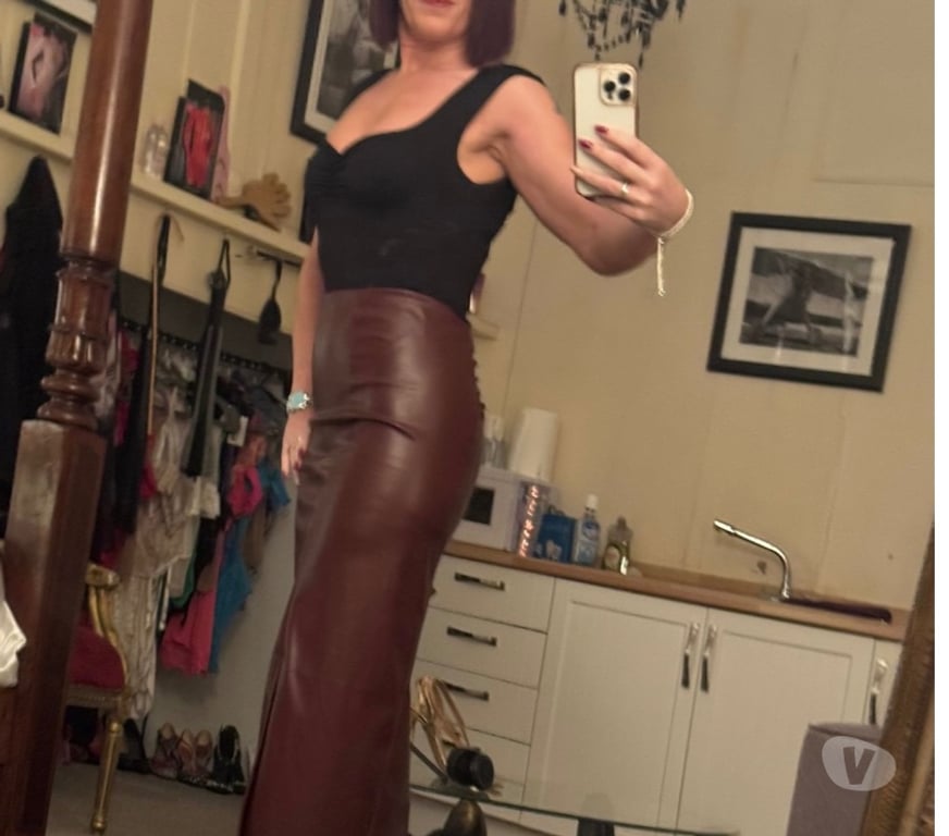 Escorts Norfolk King's Lynn and West Norfolk - Photos for Sammi independent English escort offering pure escapism