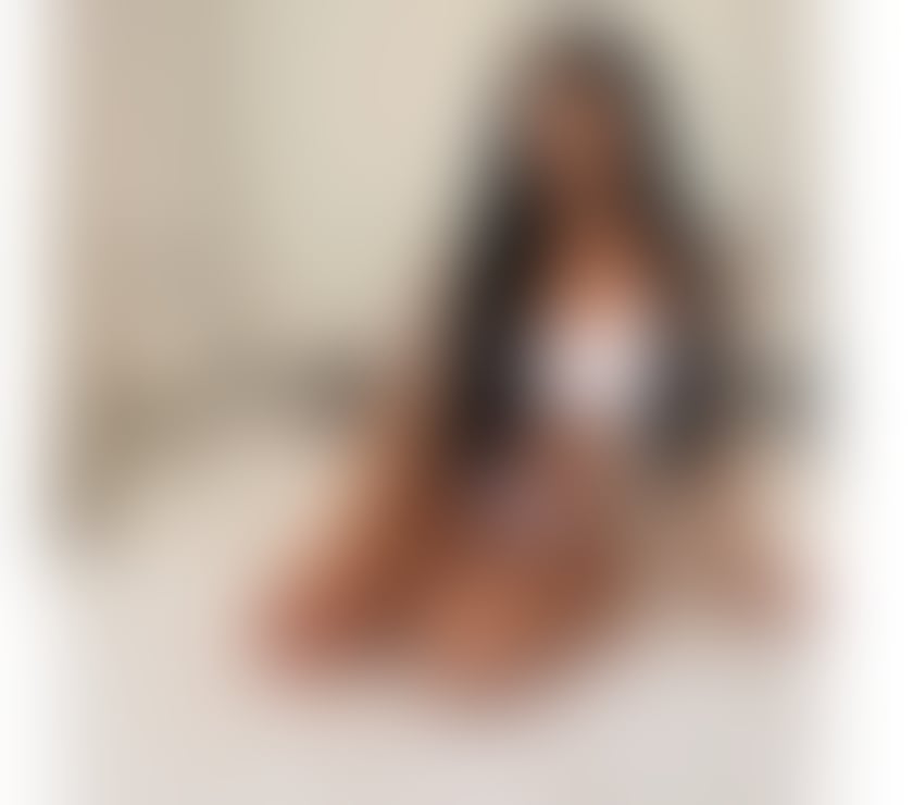 Escorts Oxfordshire Oxford - Photos for 🔞Bombshell Party🥂Strap-on lovers?Domination ALEVEL💦