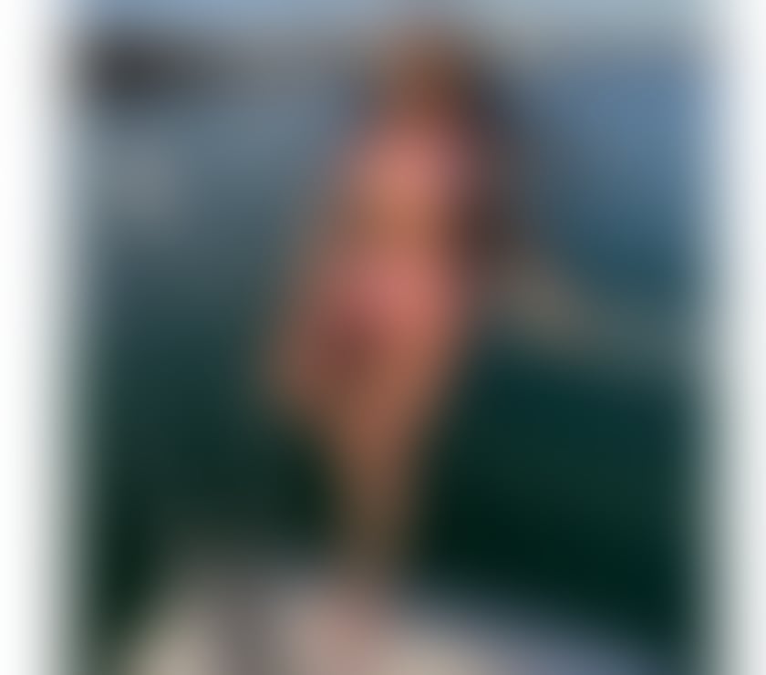 Escorts Oxfordshire Oxford - Photos for 🔞Bombshell Party🥂Strap-on lovers?Domination ALEVEL💦