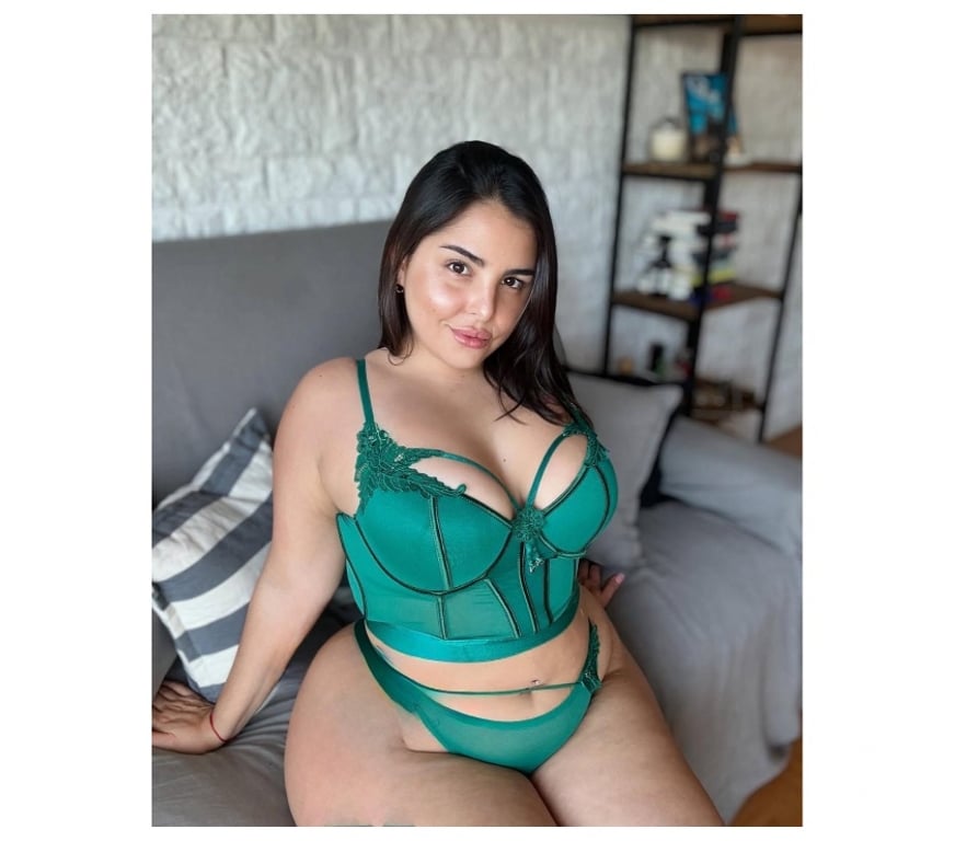 Escorts South East London Bromley - Photos for Mel🍯party girl☎️24-7fulfill your SECR ET DESIRES🥳