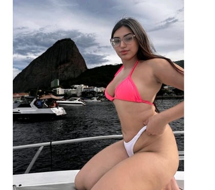 Photos for hot Brazilian girl 😝🇧🇷 💯 Real 🥰