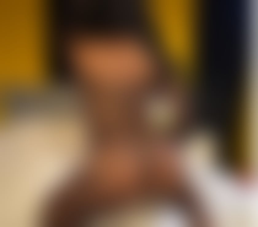 Trans Escorts West London Shepherd`s Bush - West London - Photos for Shakira Brazil brunette 21 cm big performs massage available