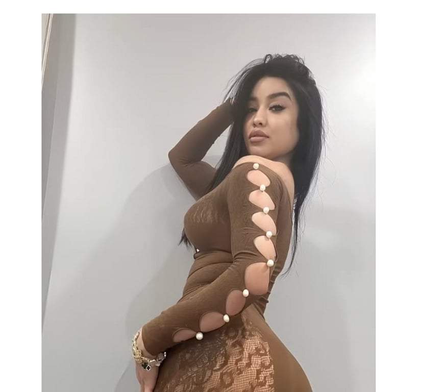 Escorts Warwickshire Stratford-on-Avon - Photos for Hi rowena new here call me 😘