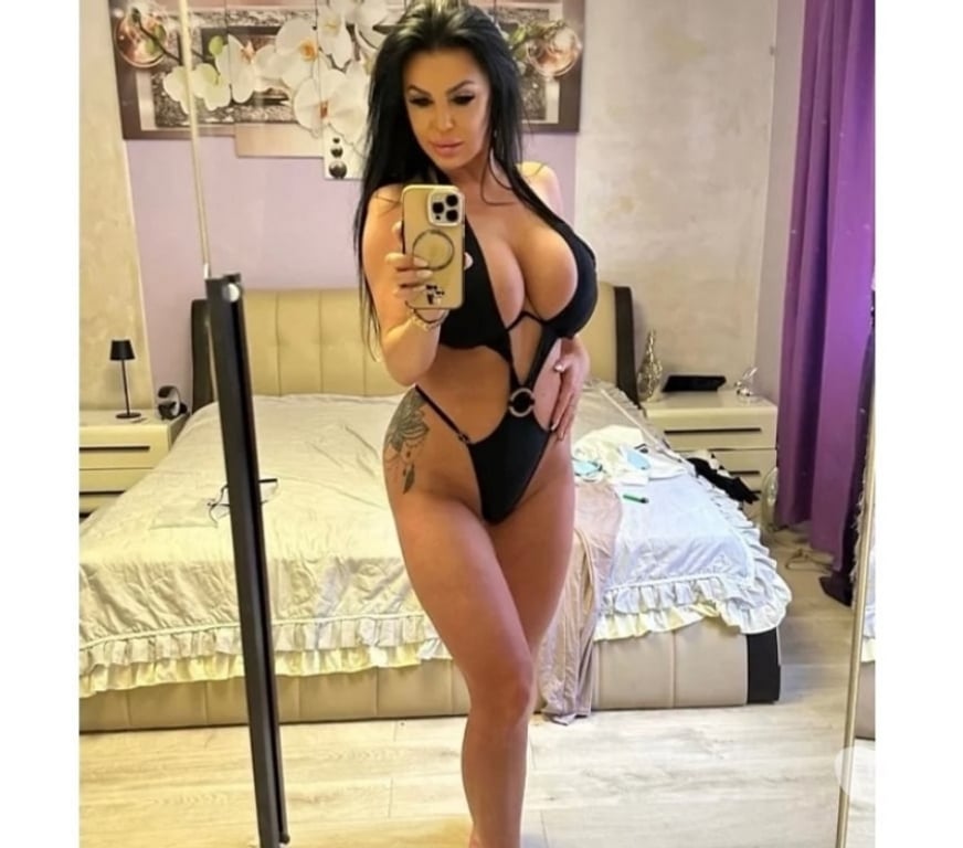 Escorts Essex Basildon - Photos for NEW IN TOWN✅💕QUEEN OF B&J✅💕FULL PARTY🥳GFE