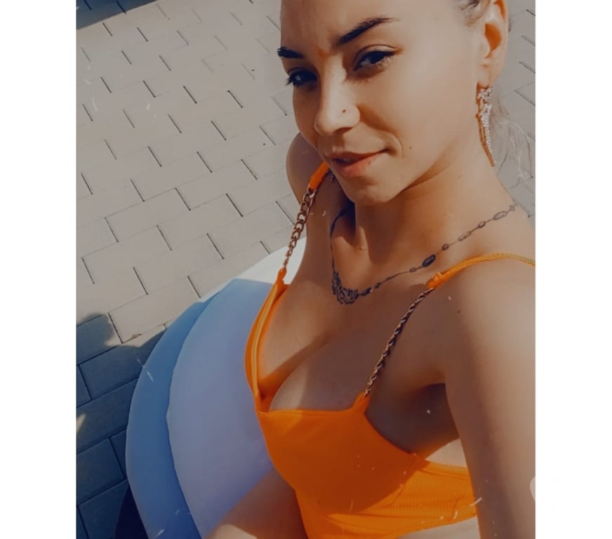 Escorts Norfolk Norwich - Photos for Hi Boys i'm Sabrina new in town party girl