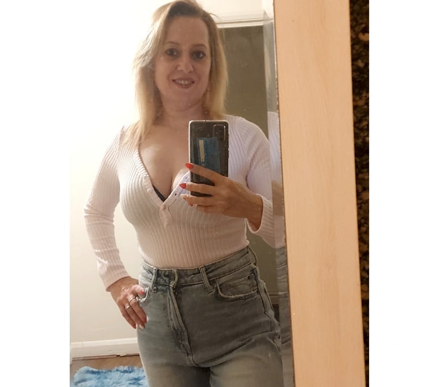 Escorts Leicestershire Leicester - Photos for Monica 45 Elegant women incall end outcall