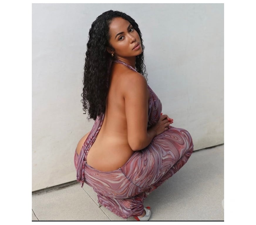 Escorts Reading Reading Town Centre - Reading - Photos for Alma very horny girl🔥🍑best owo come now🍑🔥