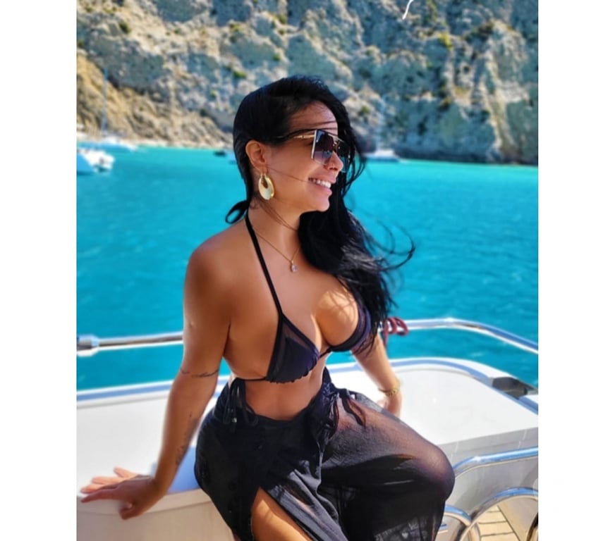 Escorts North West London Hendon Central Station - North West London - Photos for BELLA🦋LATINA🍑🔝AVAILABLE NOW💥💥