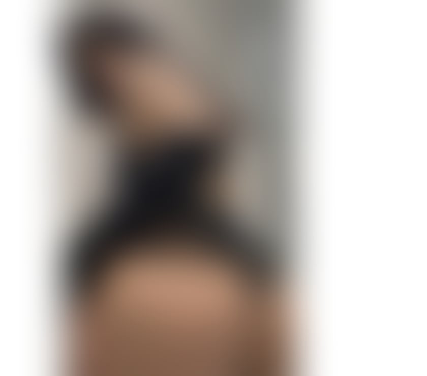 Trans Escorts West London Hillingdon - Photos for Feminine Juicy Smooth Model TRANS With Hard TOY