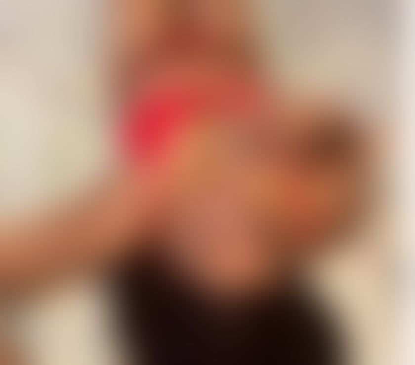 New in town party girl!