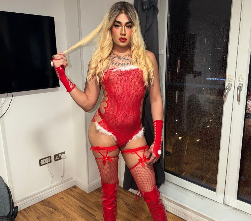 Trans Escorts West Midlands Birmingham - Photos for Miss Cristina Party now 🥳🔥