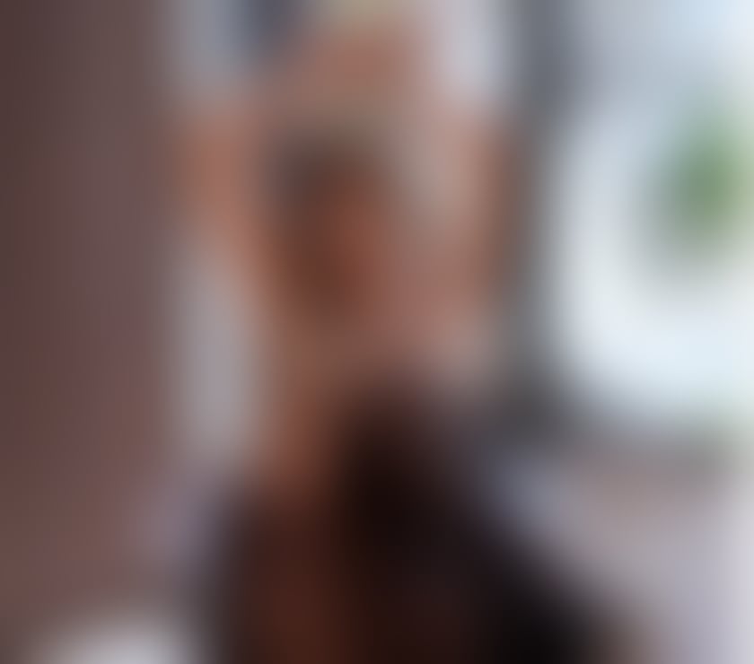 Trans Escorts West Yorkshire Leeds - Photos for Golden shin I'm your most irresistible fantasy to life