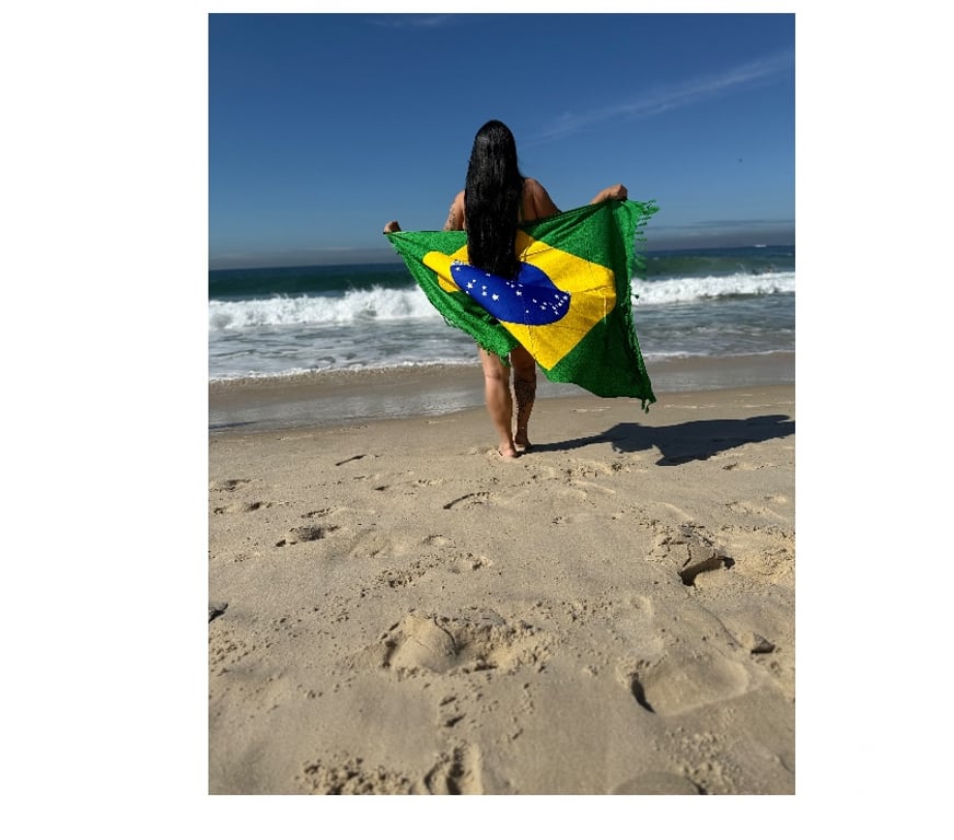 Escorts Kent Medway - Kent - Photos for 🔥Bela big boobs 38FF party girl Brazilian 🇧🇷