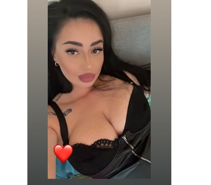 Escorts Slough Town Centre Slough - Photos for NEW**BIG BOOBS**CURVY BODY*£60*£80*£120