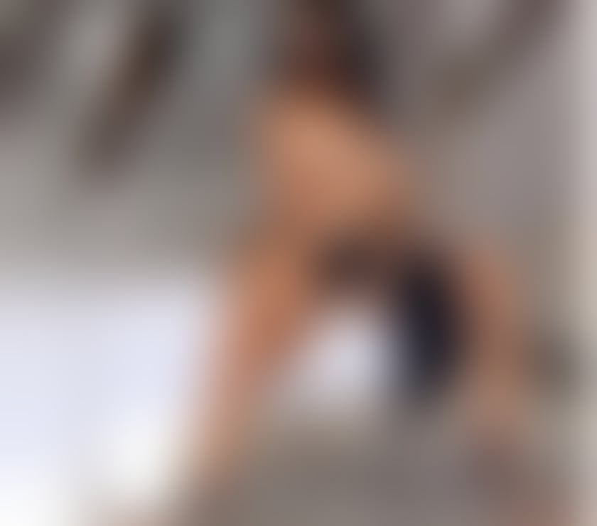 Escorts Northampton West Northamptonshire - Photos for Almira🍑sweet girl🍭lovely&friendly🥰party girl 🍾