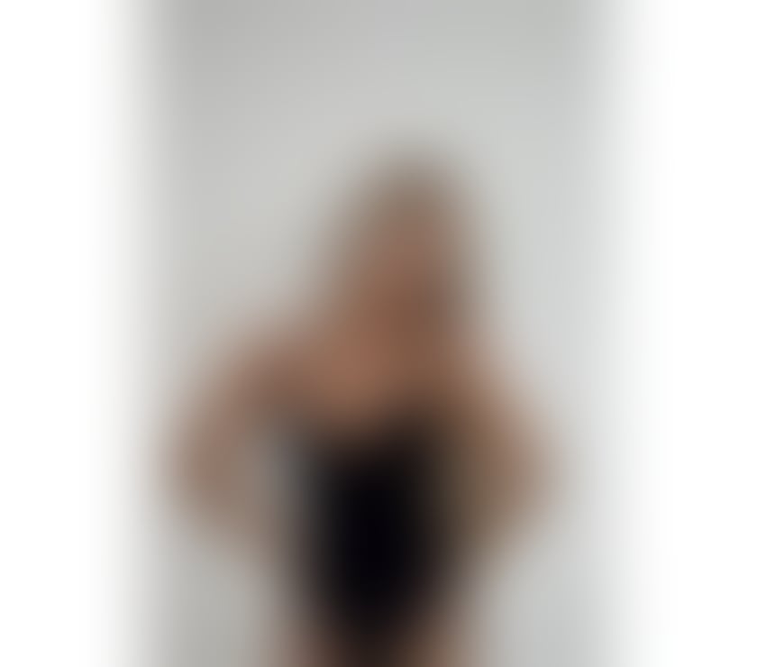 PARTY GIRL🔝 NAUGHY BLONDE 💯REAL PICTURES