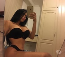 Escort brunette very beautiful