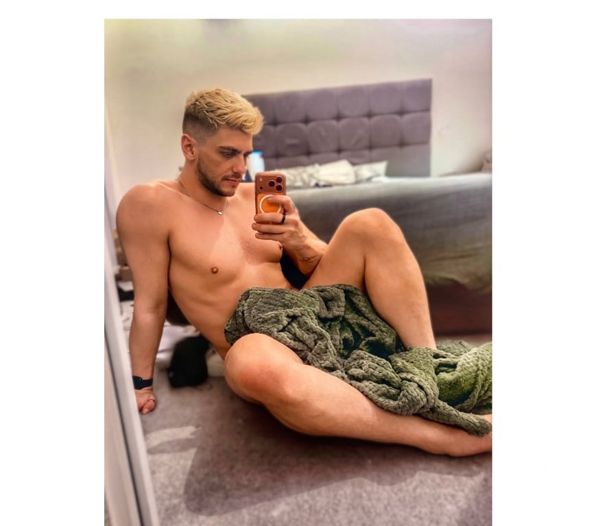  Gay massage Glasgow Glasgow City Centre - Glasgow - Photos for 6ft, 8.x5:5, v chilled British lad avl in and outcall😈