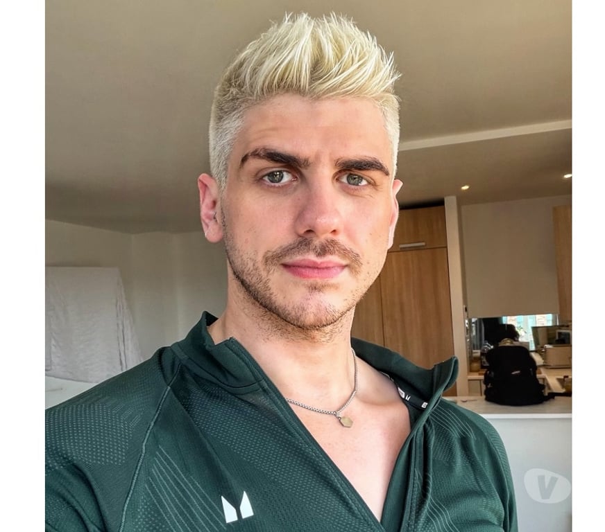  Gay massage West Midlands Birmingham - Photos for Brum CC - 6ft 1 RUGBY BUILD. ATTENTIVE & ASSERTIVE.