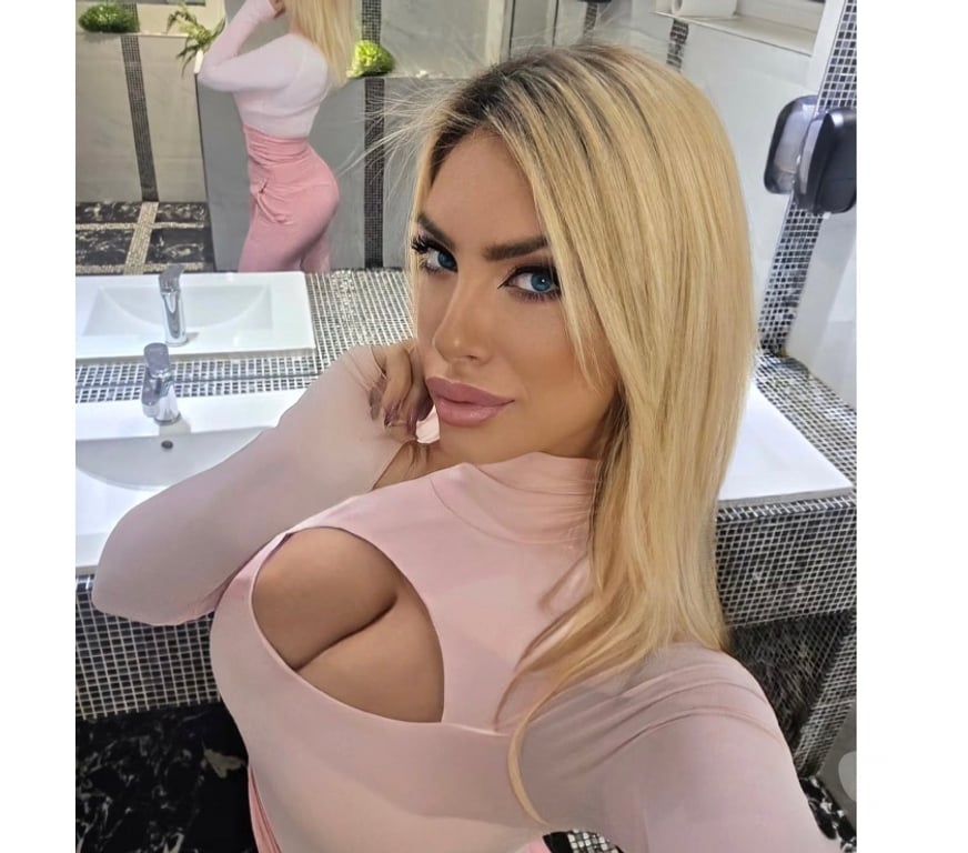 Escorts West Sussex Crawley - Photos for ✅HOT WOMEN IN CRAWLEY‼️BIG BOOBS❤️‍🔥PARTY🎉