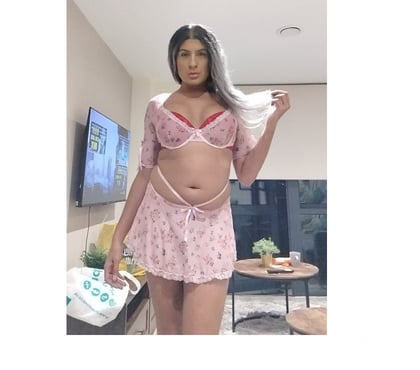 Trans Escorts Plaistow Station East London - Photos for Mixed Pakistani princess baddie Newham