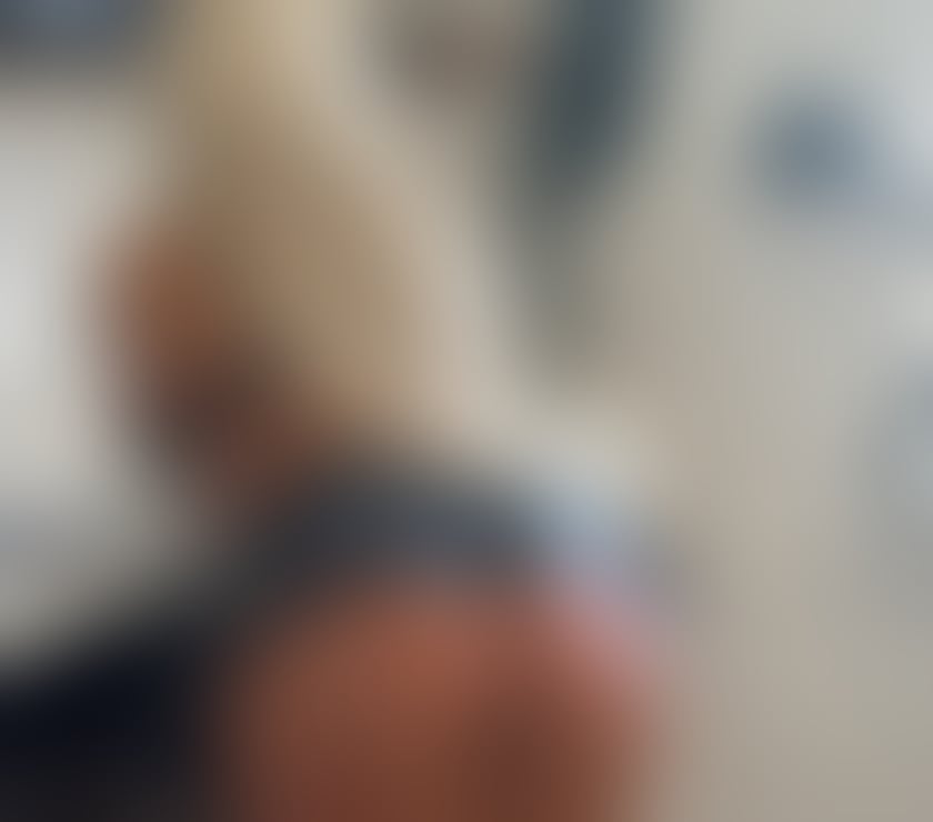 New in town hot body blonde Jessica party 🔥 🥂