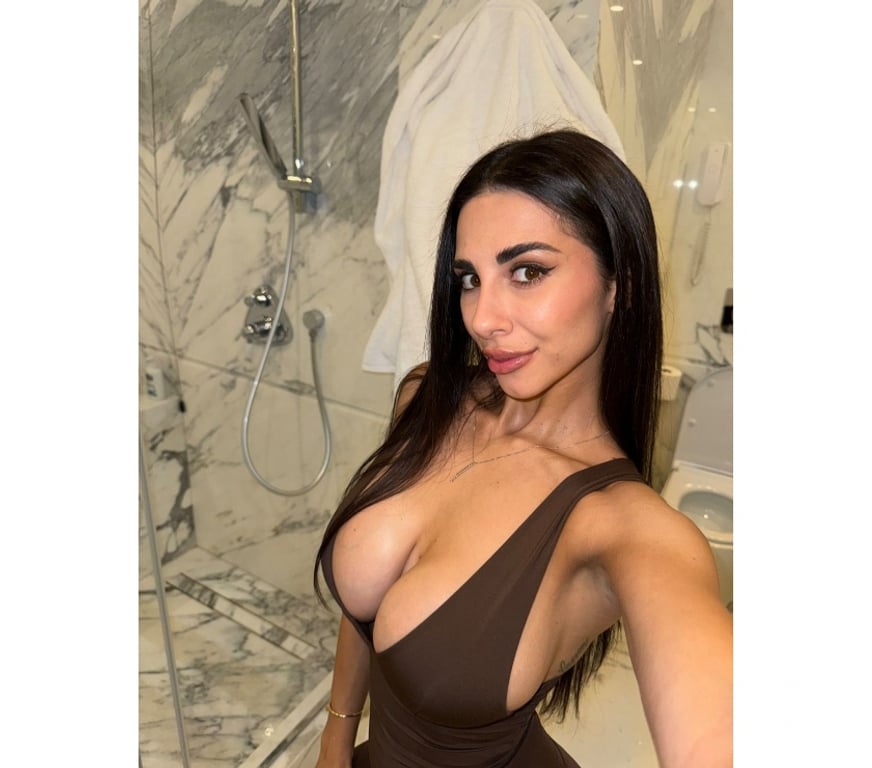 Escorts North West London Baker Street Station - North West London - Photos for Bia New girl in town!!