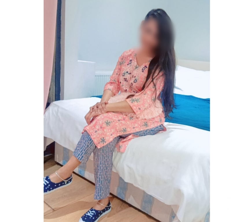 Escorts West London Hillingdon - Photos for Ashanna New Nepali Tamil Indian Girl in Uxbridge Town.