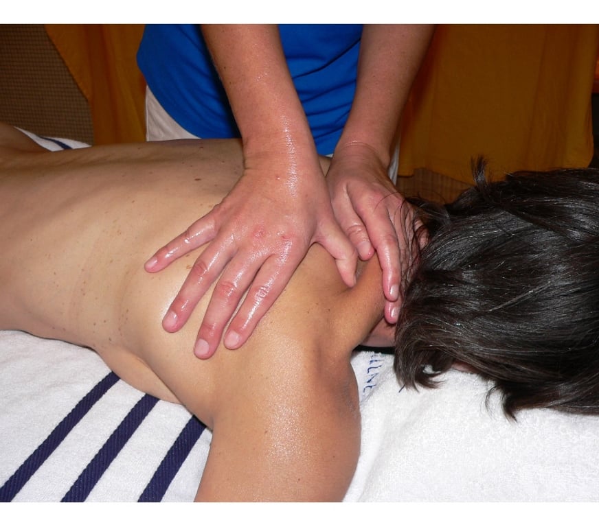Full body massage Gloucestershire Gloucester - Photos for Genuine Thai Massage by Qualified Thai Lady