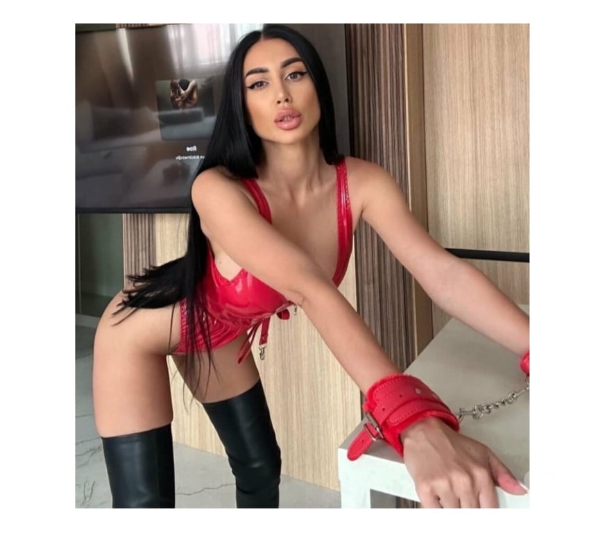 Escorts Slough Slough Town Centre - Slough - Photos for New escort in town available for incall and outcall xx