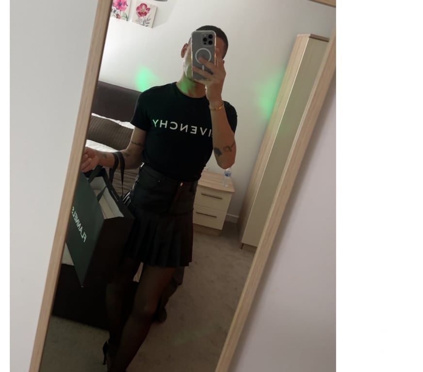 Trans Escorts Kent Tunbridge Wells - Photos for 👠 Feemboy 😈 party 🥳