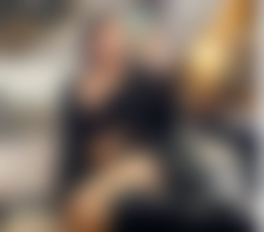 Trans Escorts East London Canary Wharf Station - East London - Photos for Beautiful English Trans Woman - Soft, Sensual, and Discreet