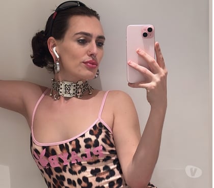 Trans Escorts Canary Wharf Station East London - Photos for Experienced Girlfriend Born and Bred Londoner