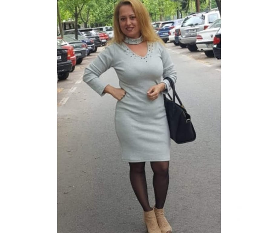 Escorts Leicestershire Leicester - Photos for Elegant women 44 yers old. Outcall & incall. Whatsapp video